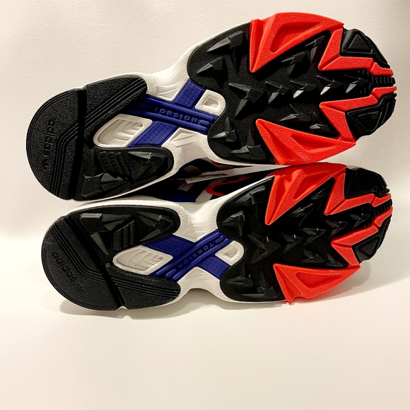 YUNG-96 CHASM Adidas - Picture 4 of 5